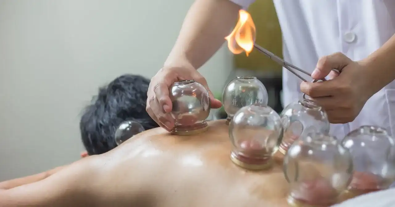 Po co stawiać bańki - jak działają i kiedy pomagają?