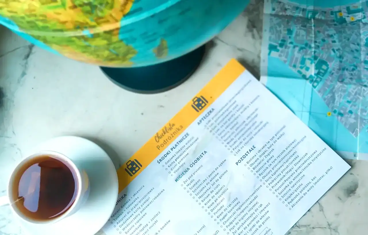 Co spakować na wycieczkę szkolną? Praktyczna checklista dla rodziców