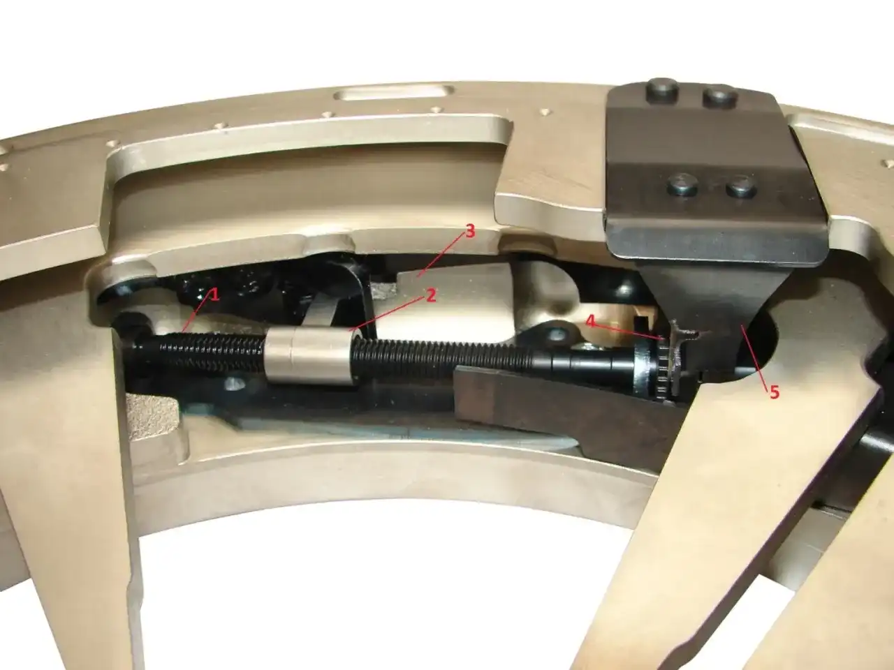 Linka sprzęgła z samoregulacją: wygoda czy ukryty problem?