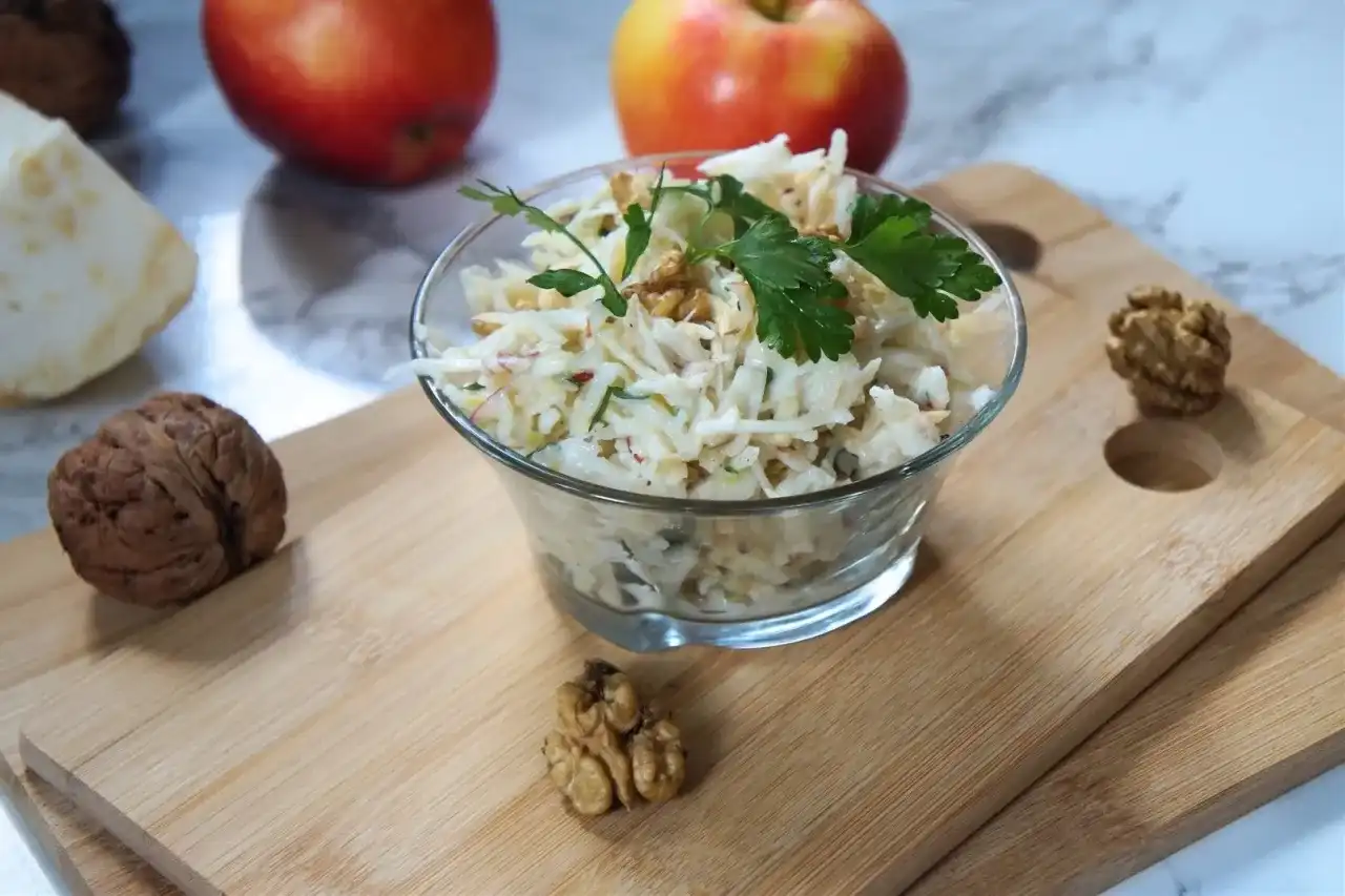 Surówka z selera: Klasyczny przepis i 3 pyszne wariacje