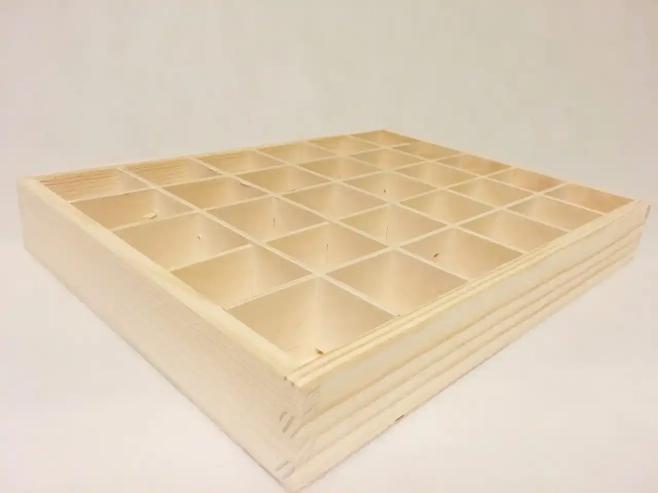 Drewniana skrzynka: Praktyczne inspiracje i porady zakupowe