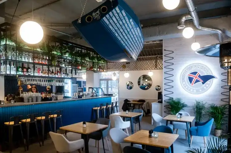 Kawiarnia w Dworku Sierakowskich w Sopocie – wyjątkowe smaki i kultura