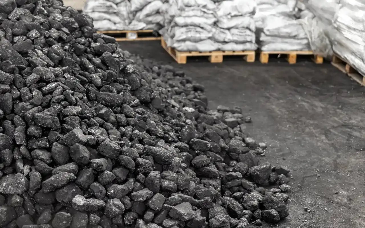 Ile kosztuje tona węgla wiosną 2026? Ceny i gdzie kupić najtaniej