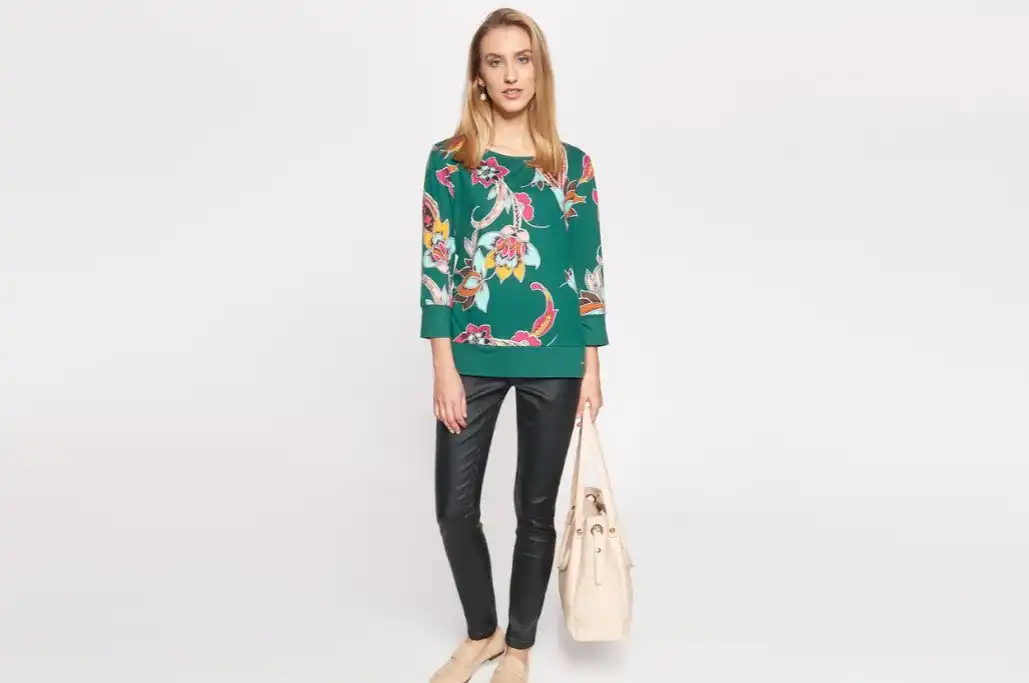 Jakie spodnie do zielonej bluzki? Porady stylisty na każdą okazję