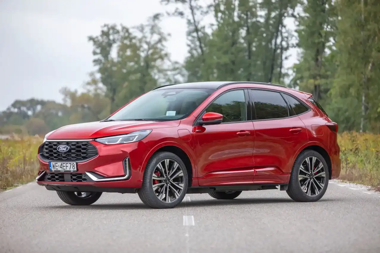 Ford Kuga wymiary 2024: Czy zmieści się w Twoim garażu?