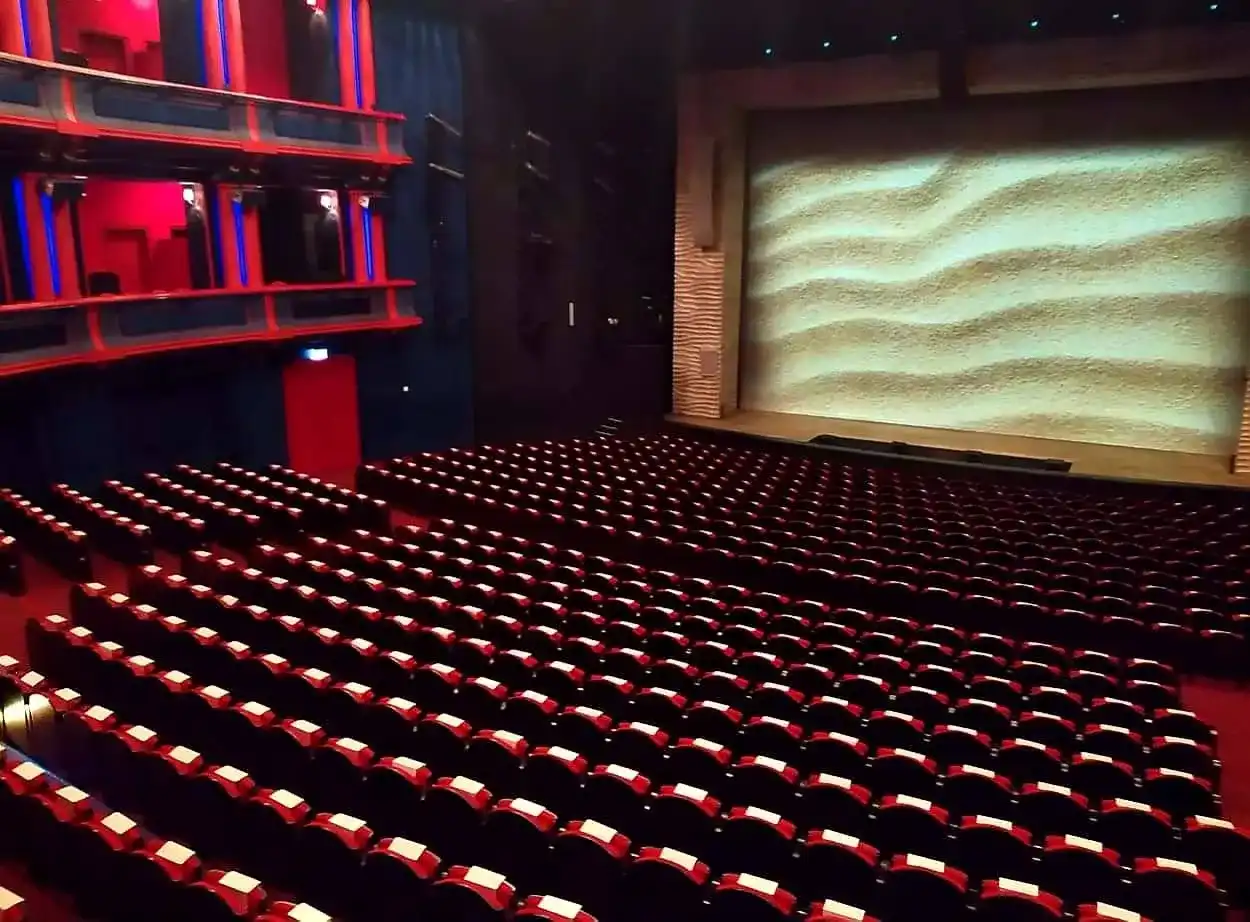 Teatr Muzyczny Roma - Jak dojechać i które wejście wybrać?