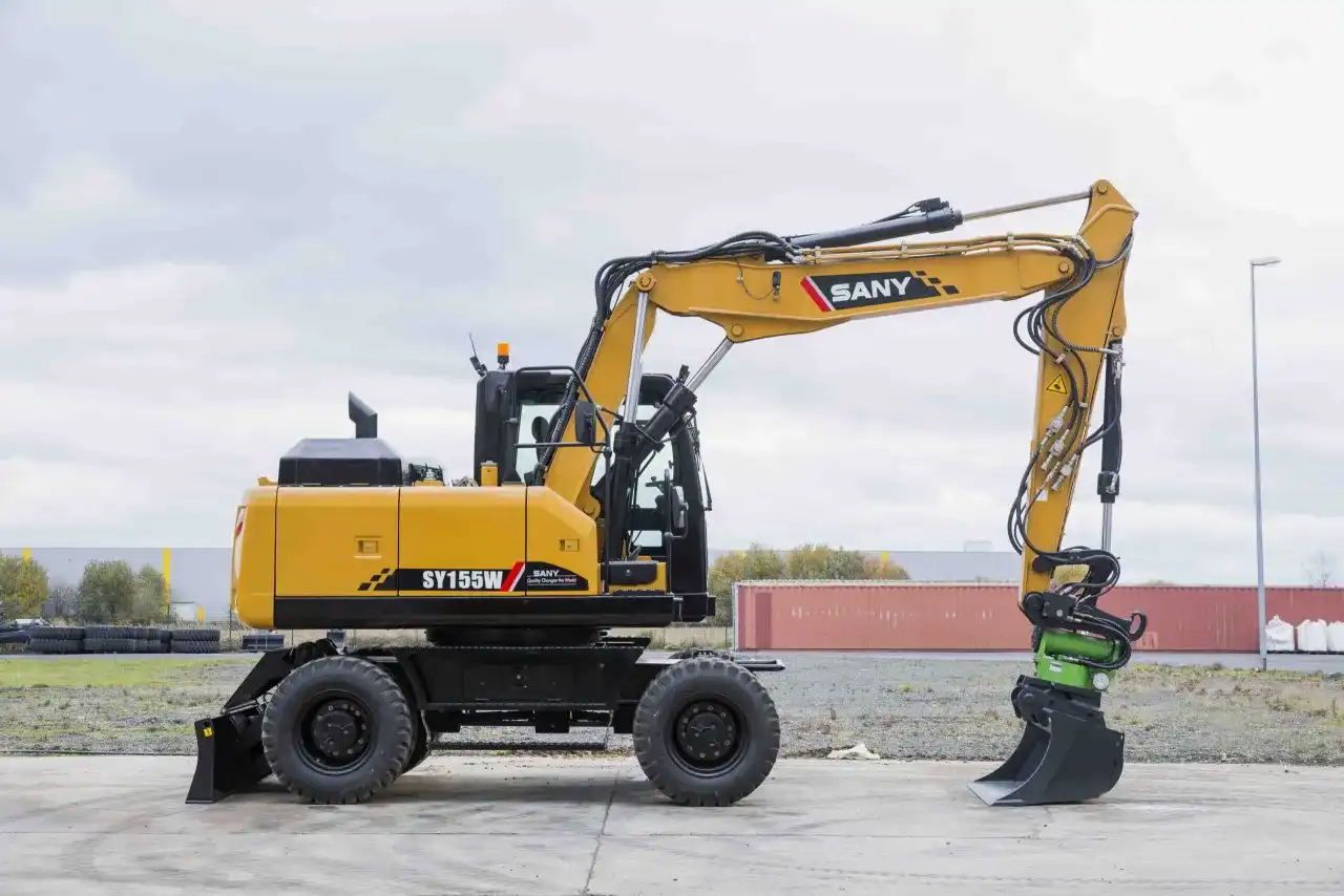 Ile pali koparka na godzinę? Sprawdź faktyczne spalanie!