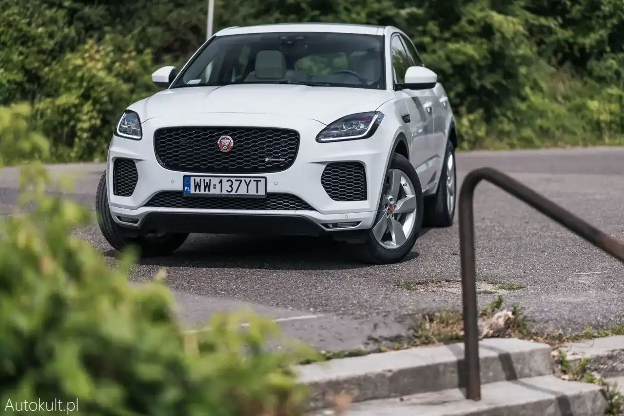 Jaguar E-Pace: Brytyjski styl vs. koszty. Czy to SUV dla Ciebie?