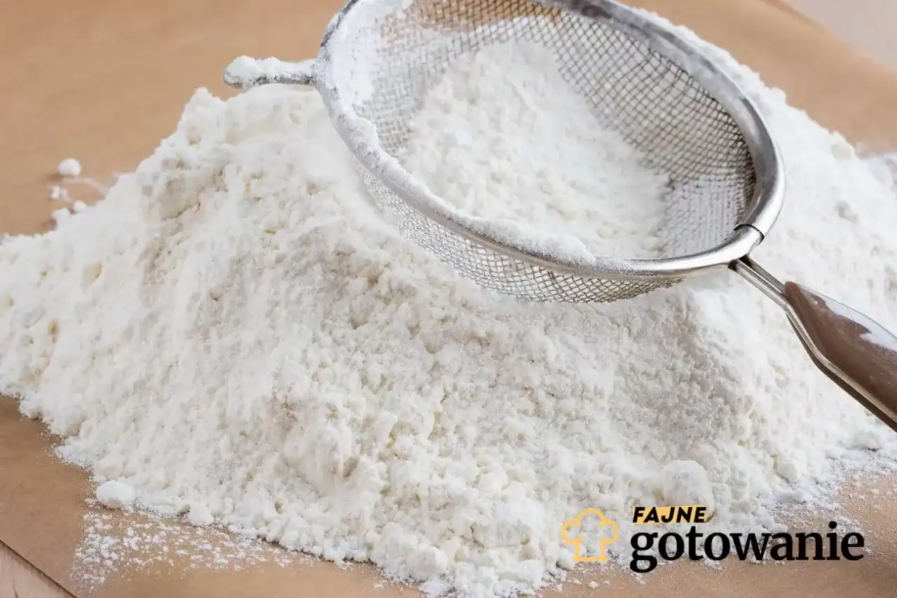 30 gramów mąki ziemniaczanej: Ile to łyżek? Odmierz bez wagi!