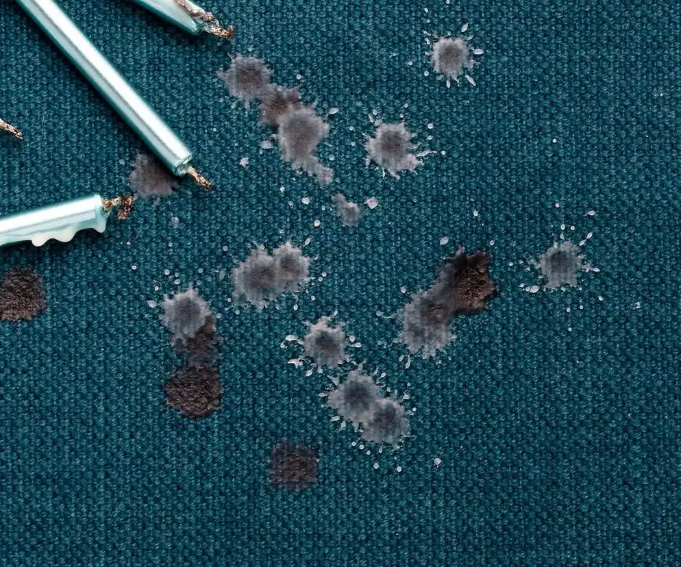 Jak zmyć wosk z blatu – skuteczne metody i najczęstsze błędy