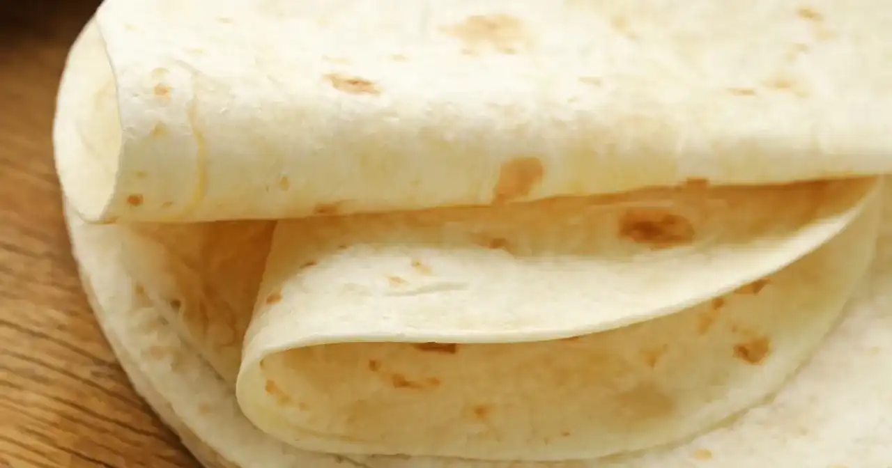 Tortilla czy chleb: Który produkt jest zdrowszy? Porównanie
