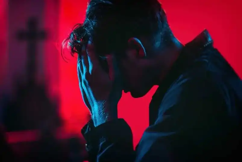 Czy niechodzenie na religię to grzech? Poznaj prawdę i konsekwencje