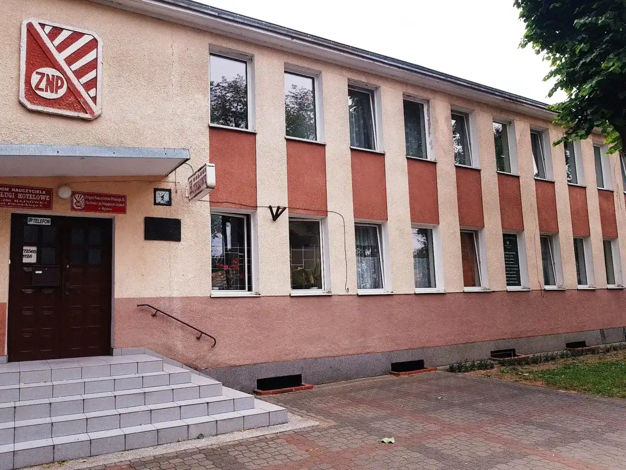 Dom Nauczyciela Bielsko: Czy to miejsce dla Twoich bliskich?