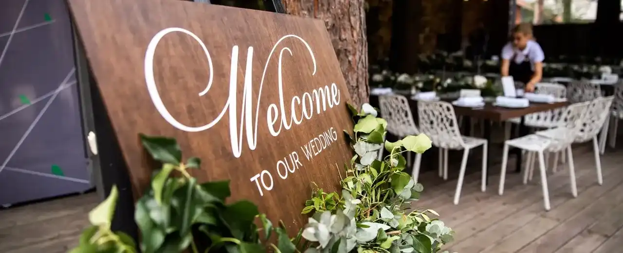 Kiedy zaprosić na wesele, aby goście zdążyli się przygotować