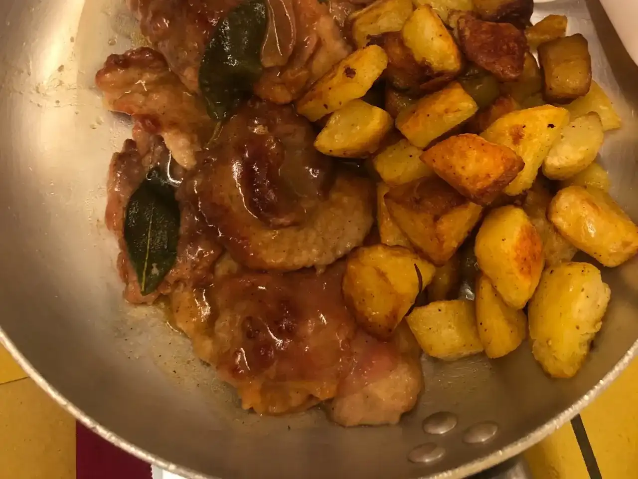 Rzymskie smaki: Co musisz zjeść w Wiecznym Mieście?