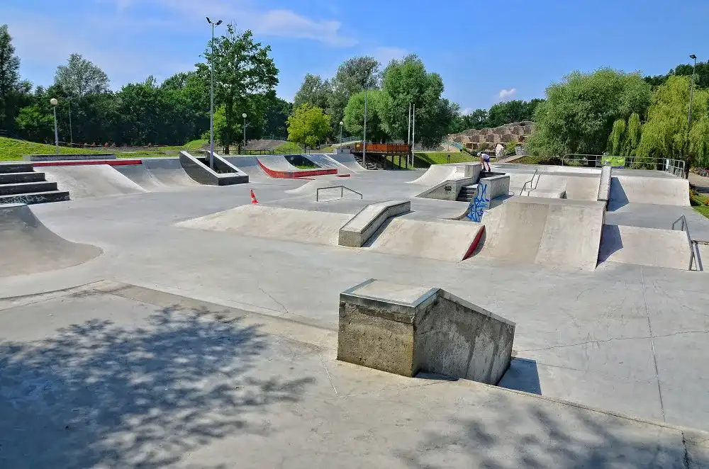 Skatepark Nowa Sól - Co warto wiedzieć o atrakcjach i lokalizacji