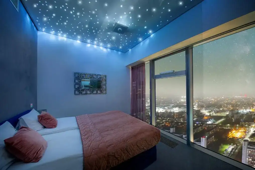 Ile kosztuje apartament w Sky Tower? Ceny, które zaskakują!