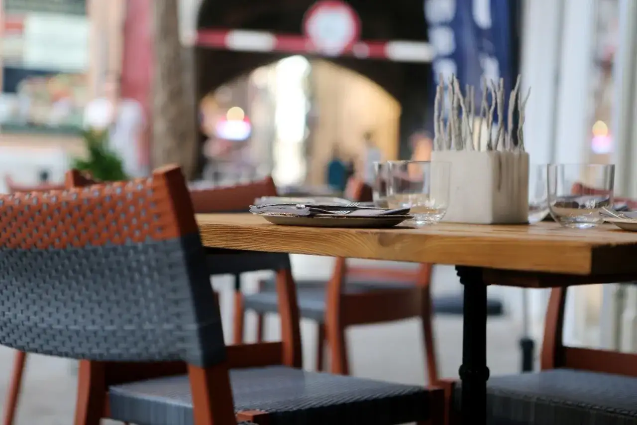Dąbrowa Górnicza: Gdzie znaleźć najlepsze kawiarnie i restauracje?
