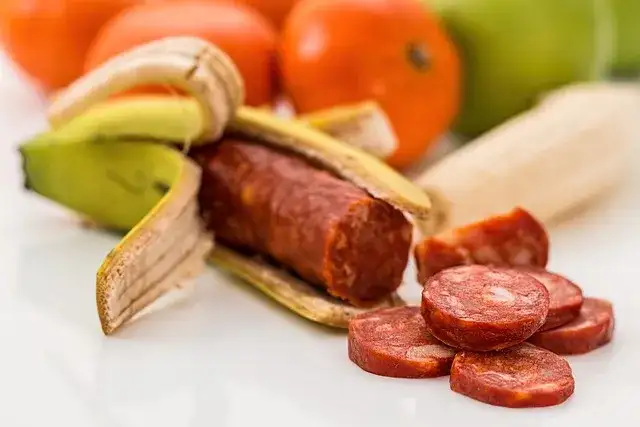 Czy pies może jeść smażone mięso? Dowiedz się, co mu zaszkodzi
