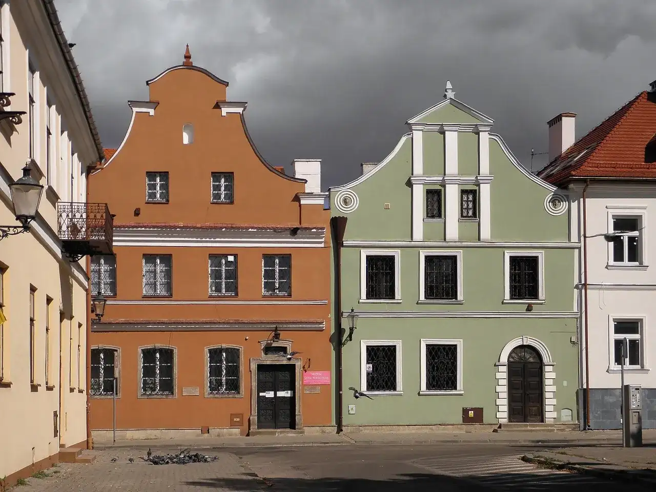 Radom zaskakuje! Co warto zobaczyć? Przewodnik po mieście