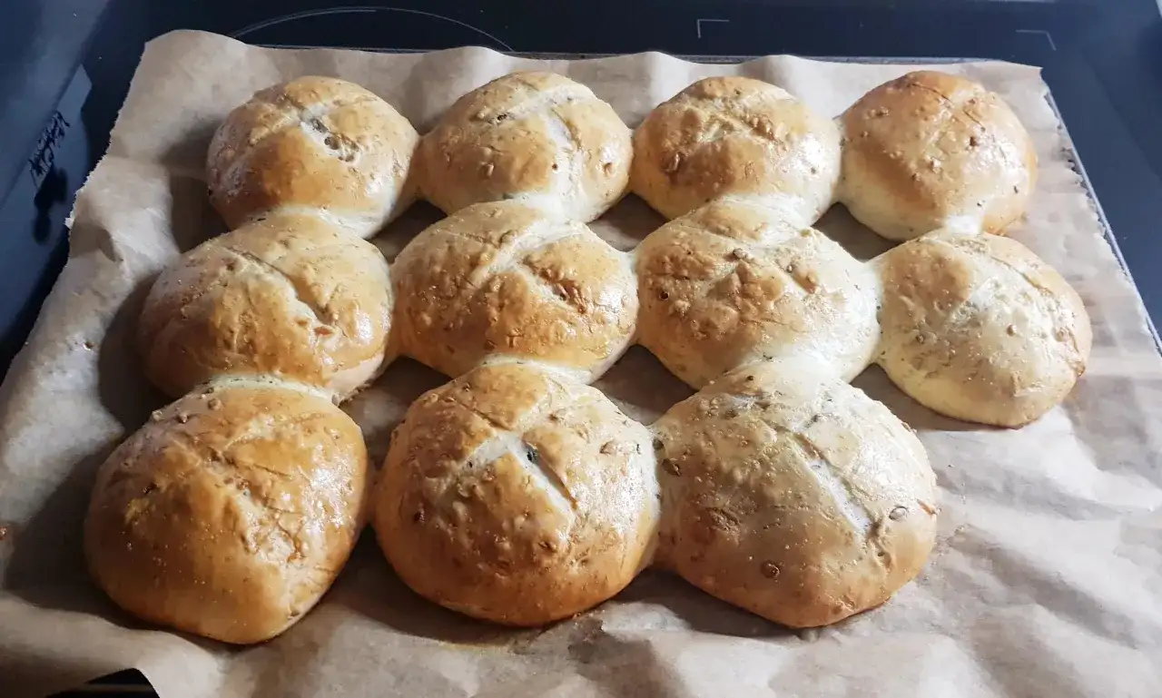 Thermomix: Bezglutenowe bułki jak z piekarni? Odkryj przepis!