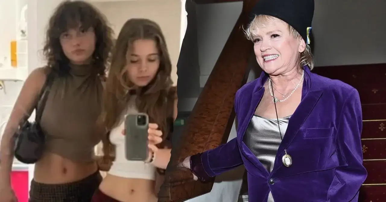 Katarzyna Figura z córkami, młodymi kobietami w modnych stylizacjach. Obok uśmiechnięta aktorka w fioletowym żakiecie.