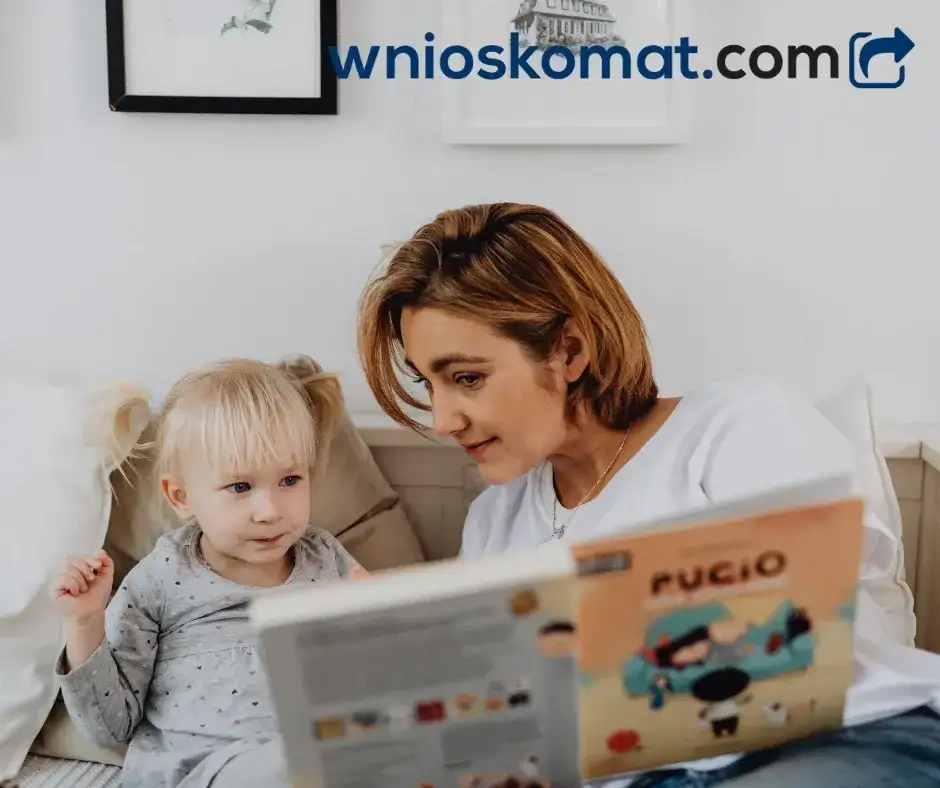 Czy można pracować na wychowawczym? Prawo, ZUS, konsekwencje
