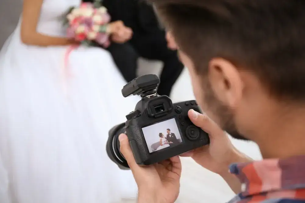 Jak wybrać fotografa ślubnego? Poradnik krok po kroku