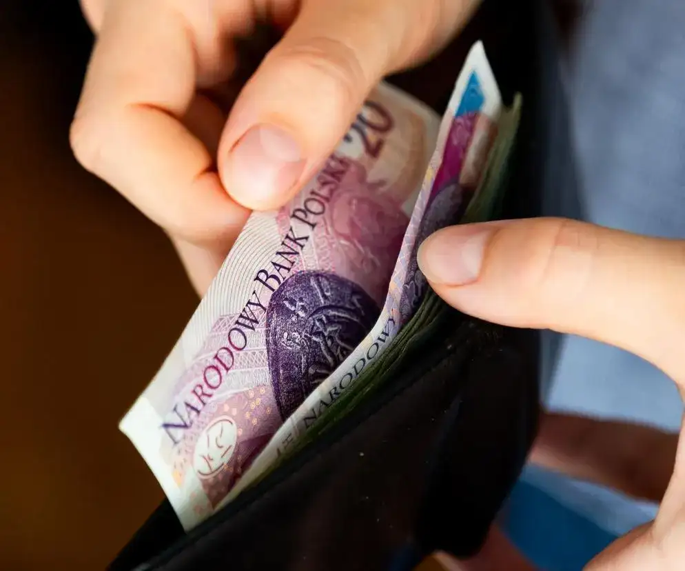 Ile zarabia elektryk na statku? Zarobki, które mogą zaskoczyć