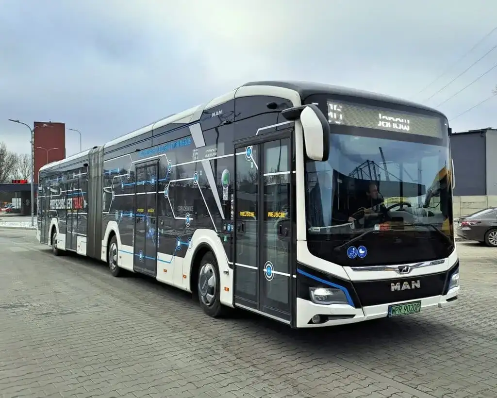 Ile trwa bus Warszawa-Lublin? Uniknij korków i zapłać mniej