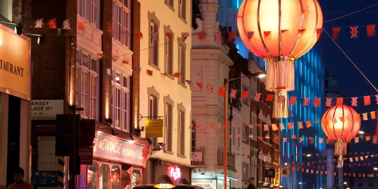 Najlepsze miejsca, gdzie zjeść w chinatown Londyn i uniknąć rozczarowań