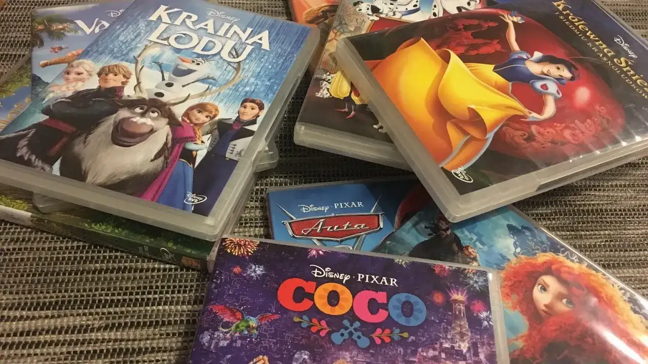 Kraina Lodu, Królewna Śnieżka, Auta i Coco – idealne bajki Disneya dla 3 latka na DVD.