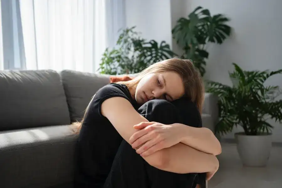 Fizyczne objawy nerwicy depresyjnej: Czy Twoje ciało woła o pomoc?