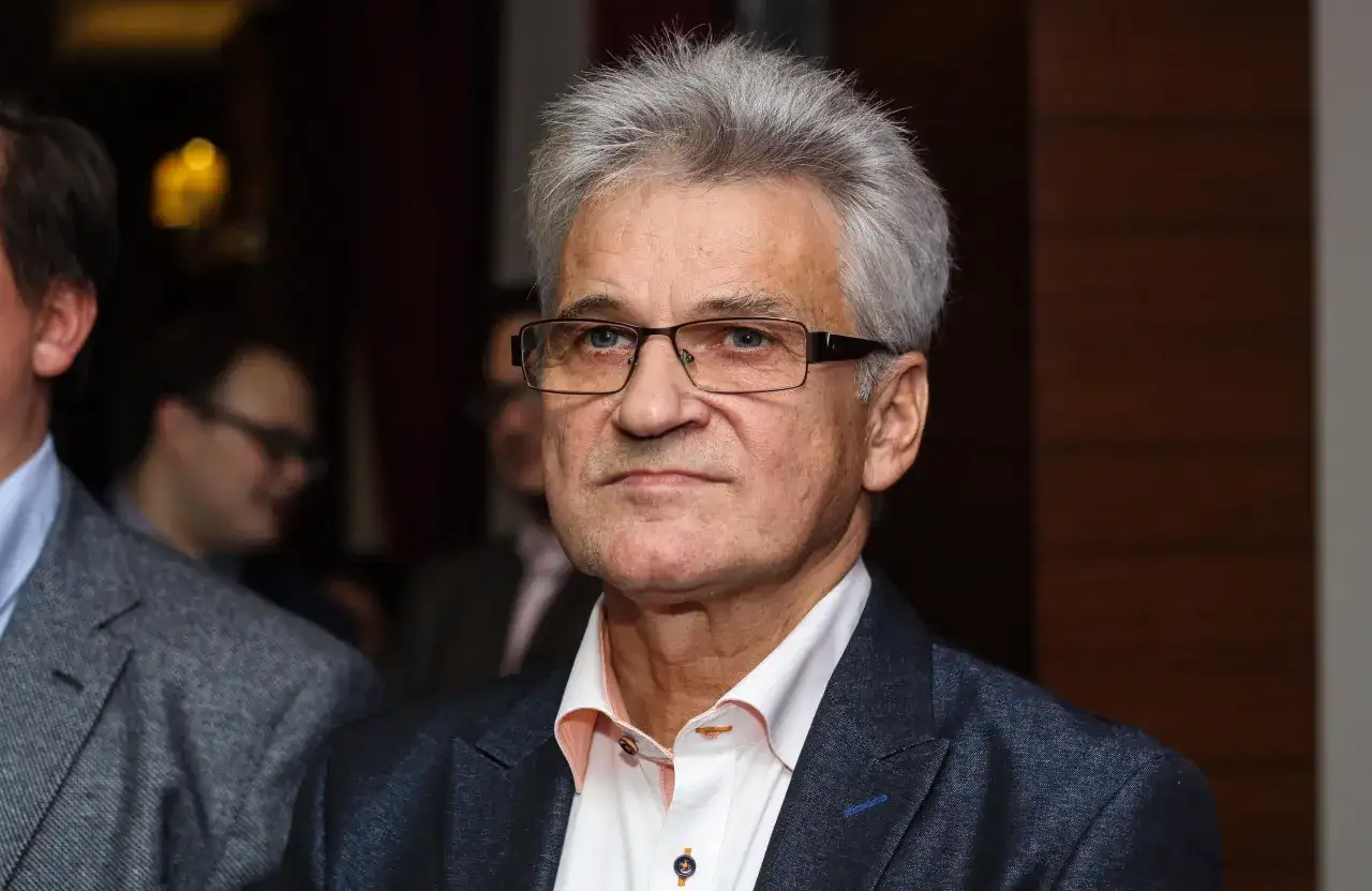 Ile zarabia prezes małej spółdzielni mieszkaniowej? Zaskakujące fakty o wynagrodzeniach