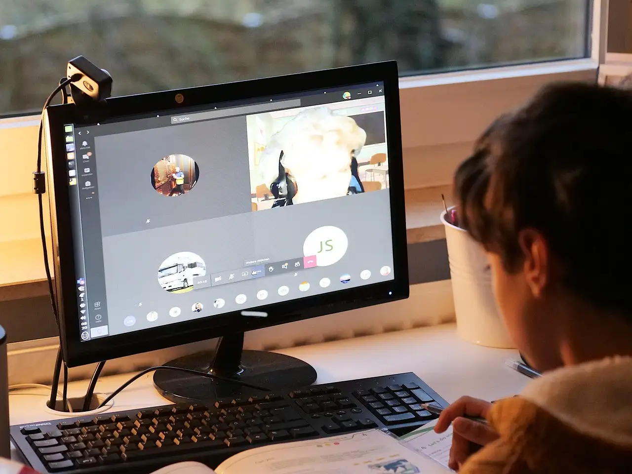 Innowacyjne metody nauczania: Jak nowe technologie wpływają na proces edukacyjny?