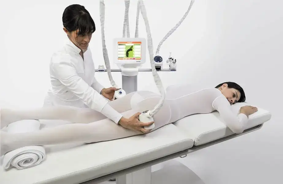 Icoone czy Endermologia? Kluczowe różnice, które pomogą Ci wybrać