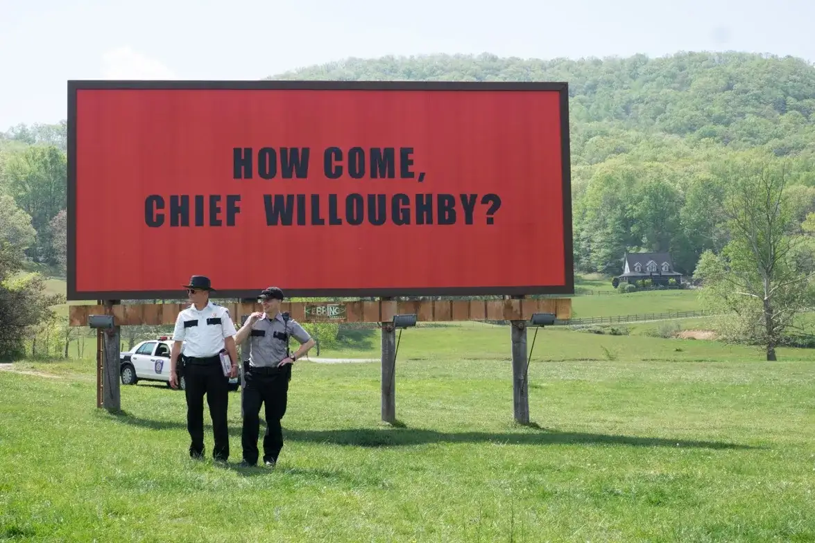 Trzy billboardy za Ebbing, Missouri - Analiza nagradzanego dramatu