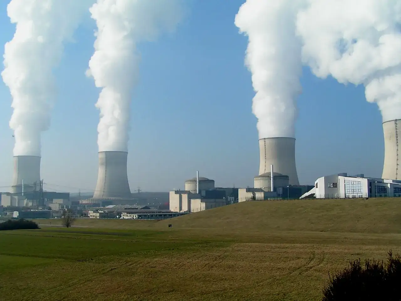 Do czego służy elektrownia jądrowa i jak wpływa na naszą energię?