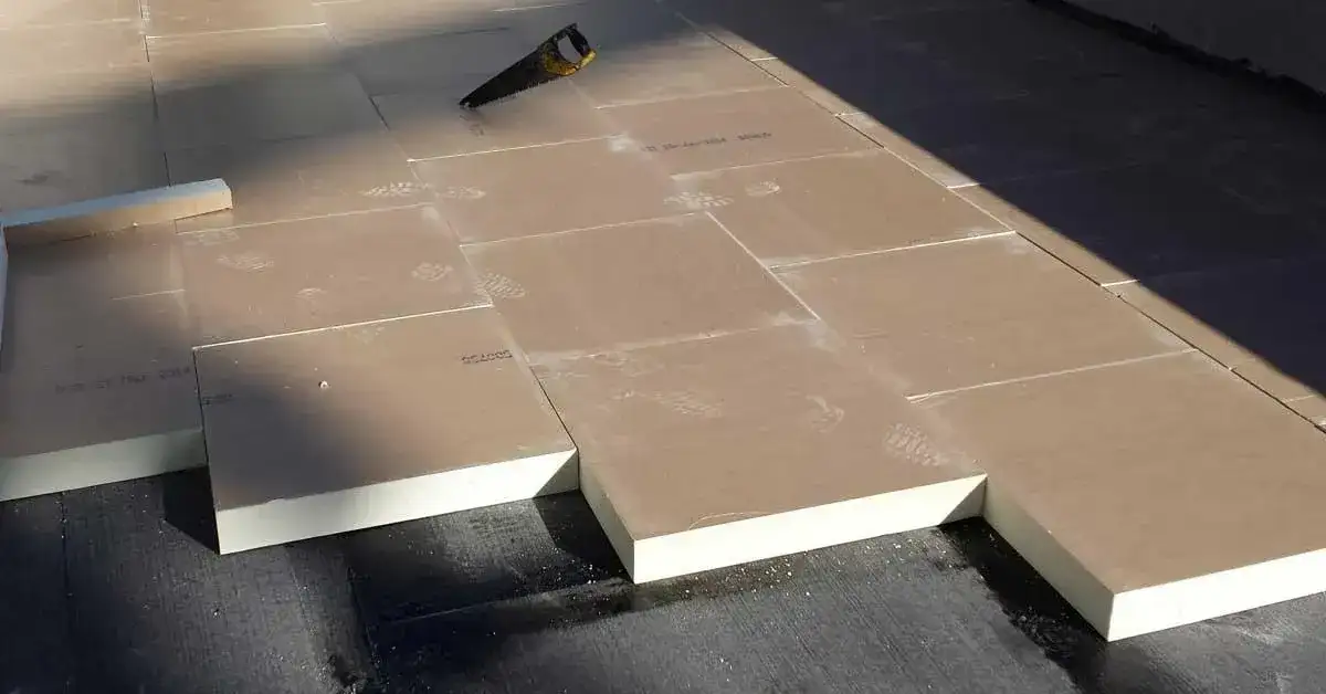 Isolation terrasse toiture : évitez les déperditions thermiques et améliorez votre confort