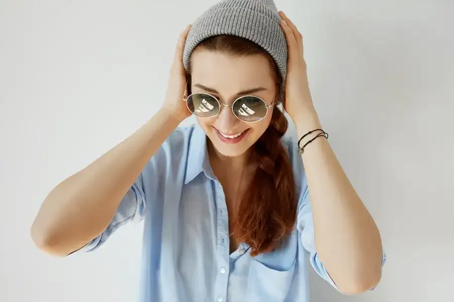 Fotochrom co to jest i jak wpływa na Twoje okulary przeciwsłoneczne