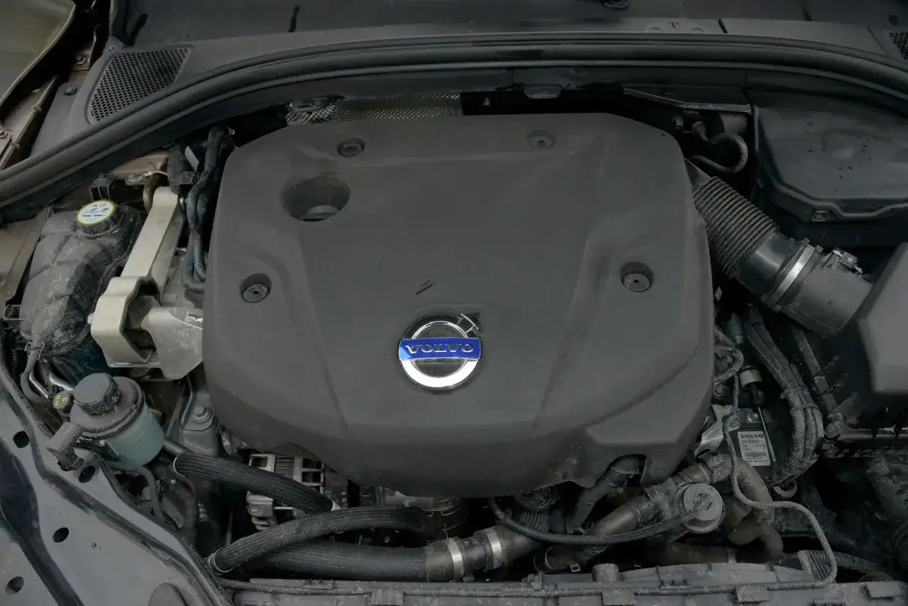Jaki silnik wybrać do Volvo XC60? Doświadczeni kierowcy radzą i ostrzegają