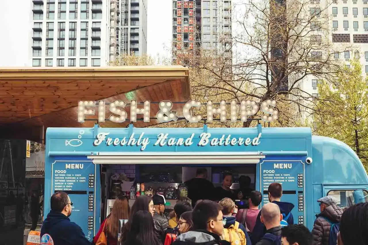 Ile kosztuje wynajem food trucka? Sprawdź ceny i ukryte koszty