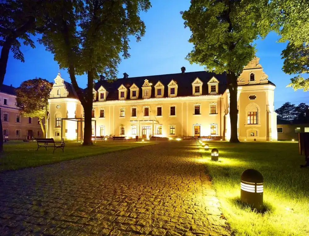 Zamek w Lublińcu: Tajemnice historii i atrakcje, które musisz znać