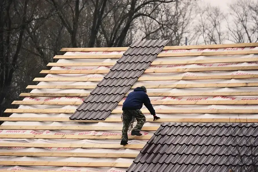 Jakie łaty pod dachówkę wybrać: parametry i wymiary dla trwałego dachu