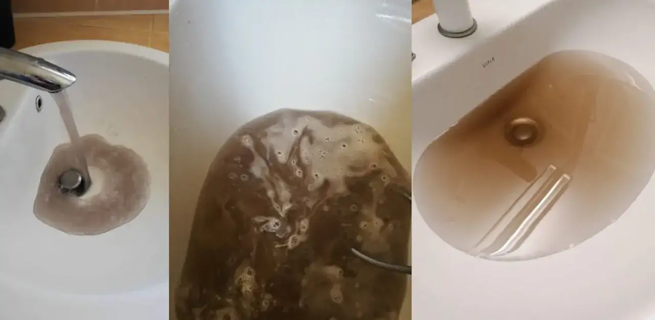 Trzy ujęcia brudnej, brązowej wody w białej umywalce.