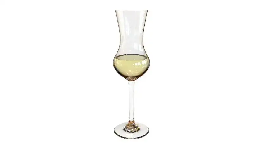 Grappa napój: odkryj różnice między alkoholem a wersjami bezalkoholowymi