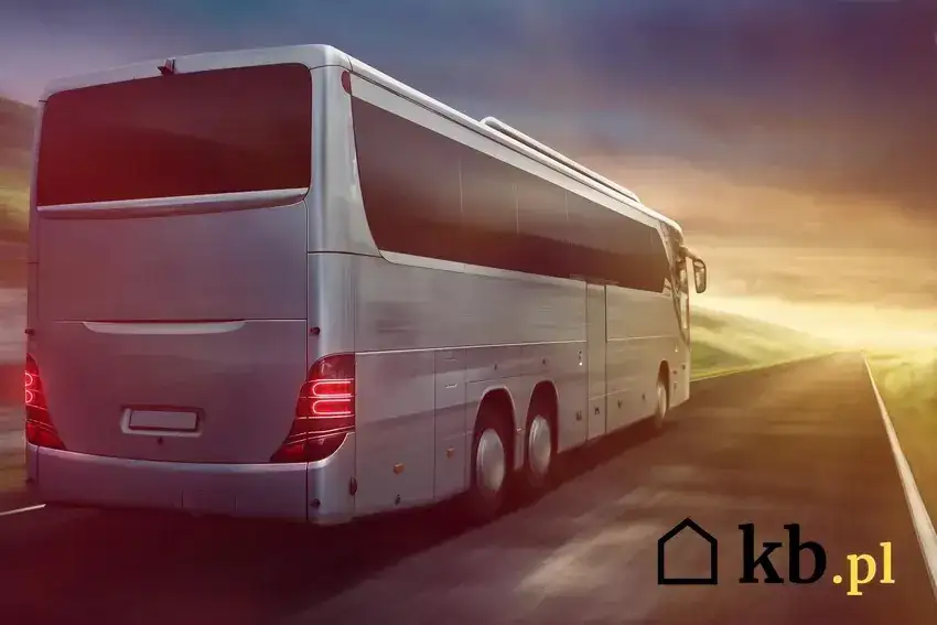 Ile kosztuje nowy autokar w Polsce? Pełny przewodnik 2026