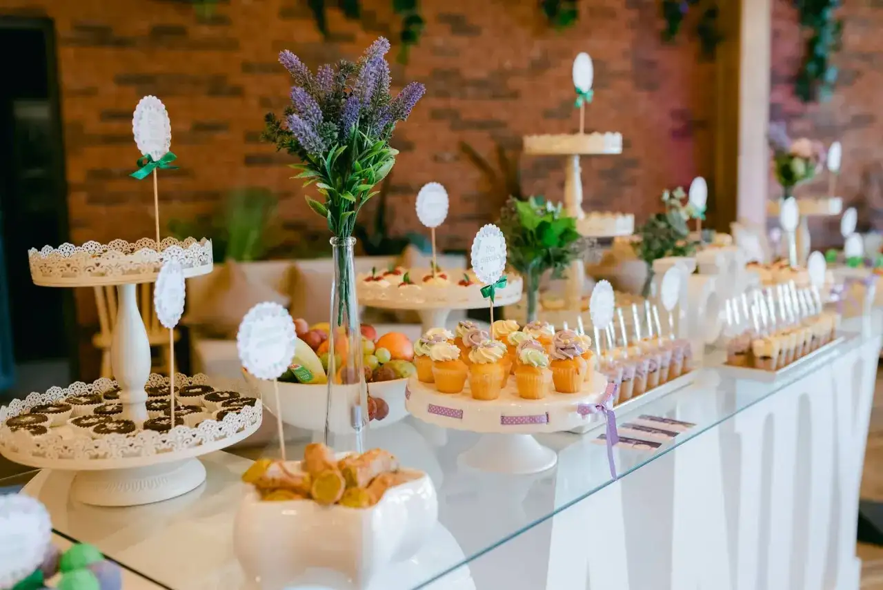 Jakie menu na rocznicę ślubu – eleganckie dania, które zachwycą