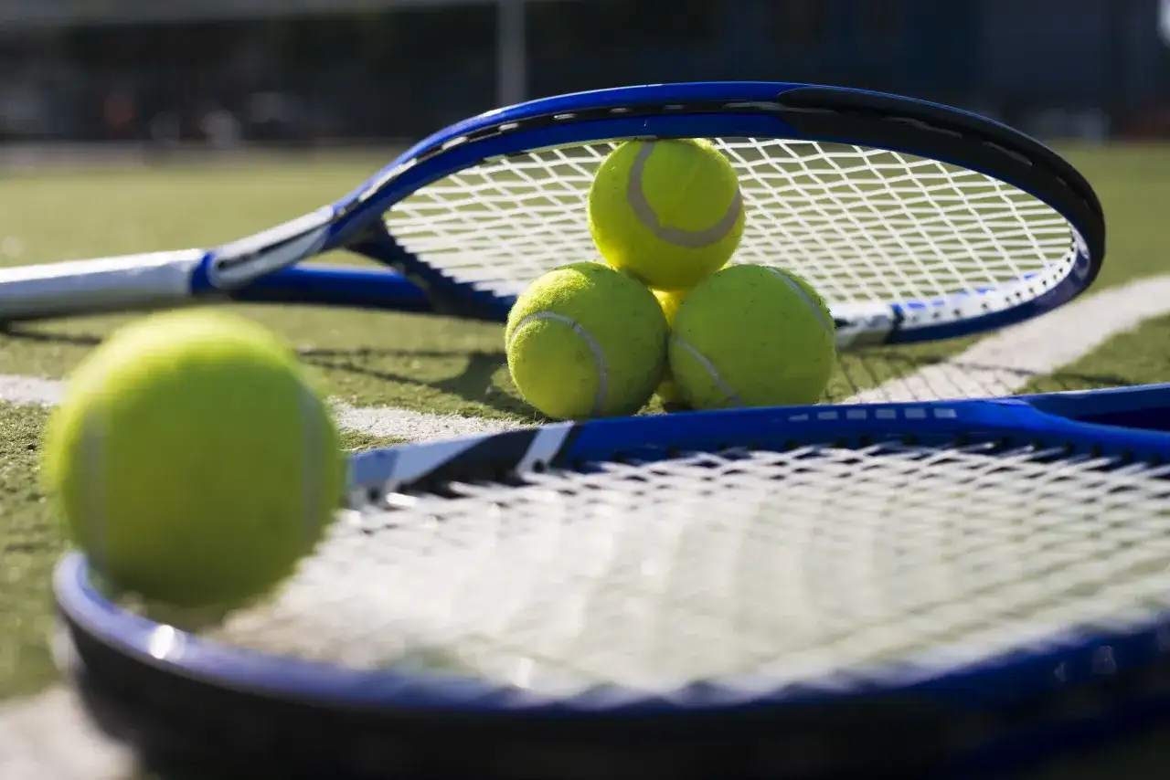 Sprzęt i talent: jak naciągi, rakiety i nowe gwiazdy ATP kształtują tenis w 2026 roku