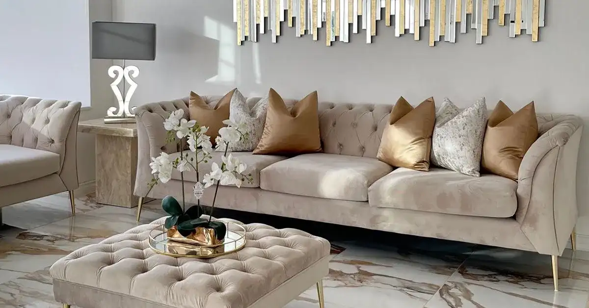 Styl glamour co to znaczy - odkryj jego tajemnice i cechy